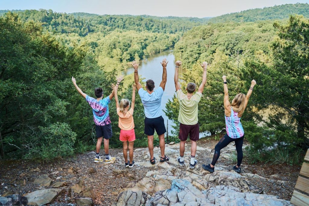 A scenic vista view from the top of Friends Trail in Beavers Bend Cabin Country.